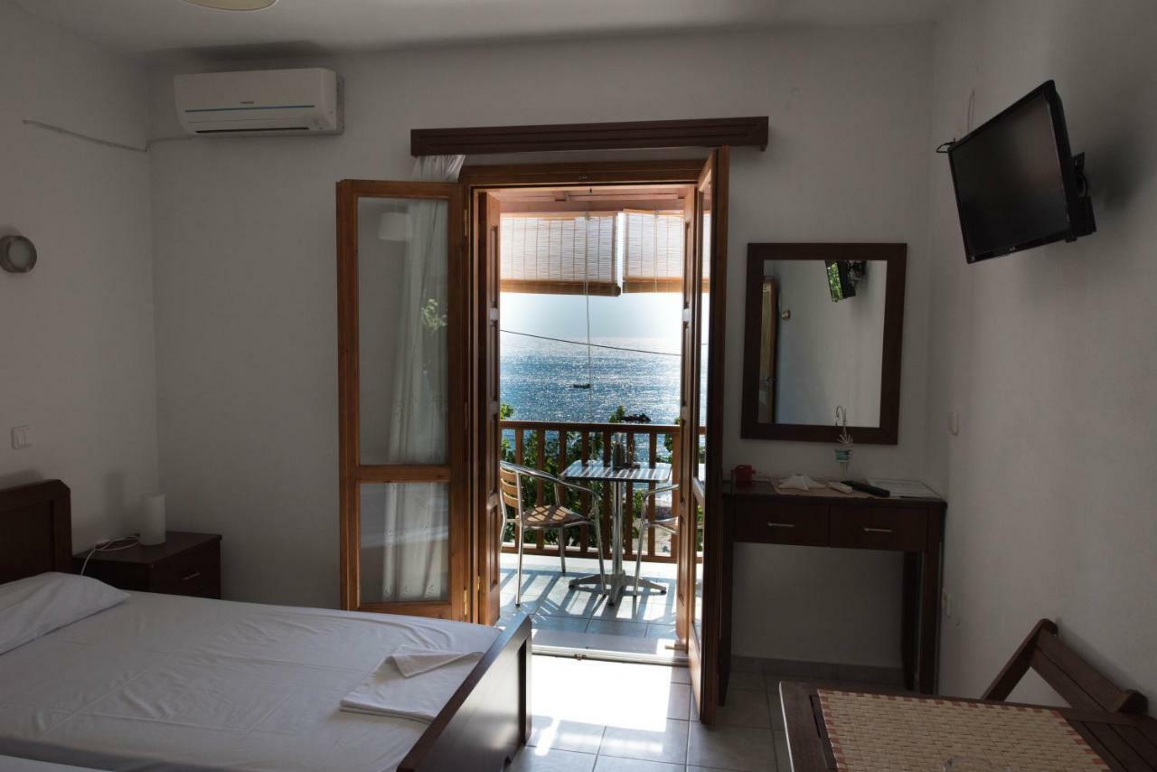 Τo Κamari Apartment Skyros Exterior photo